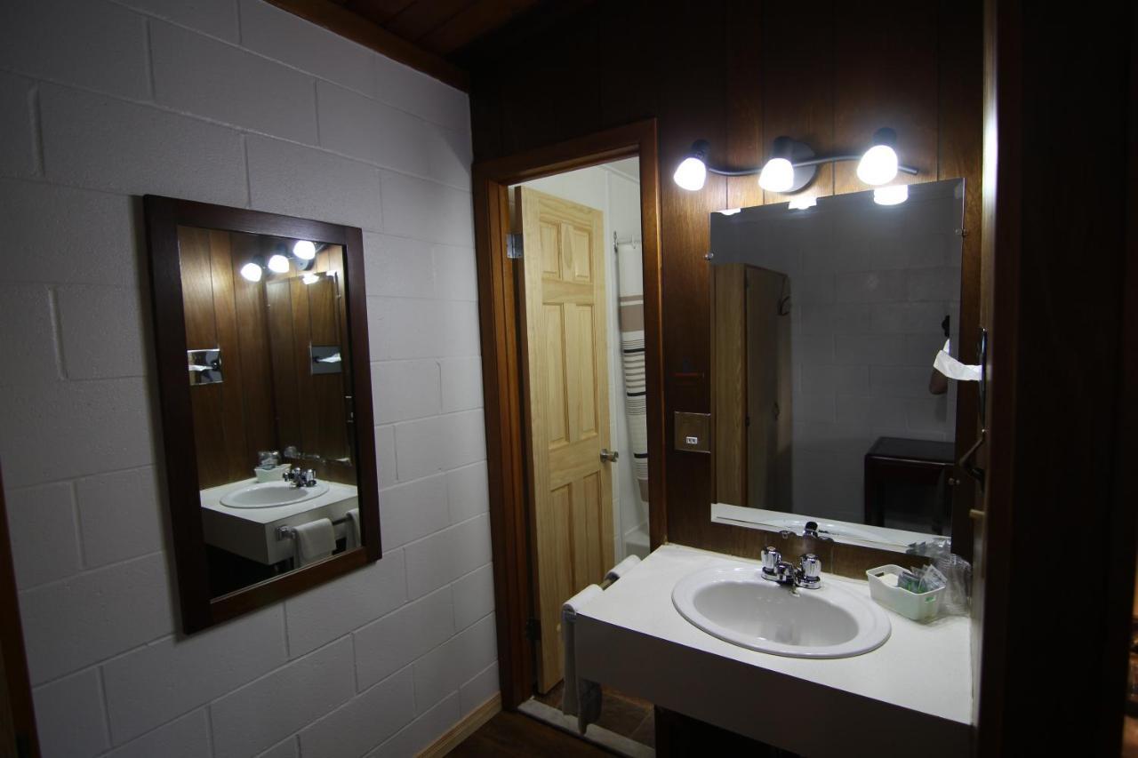 Motel Lennoxville Sherbrooke Extérieur photo