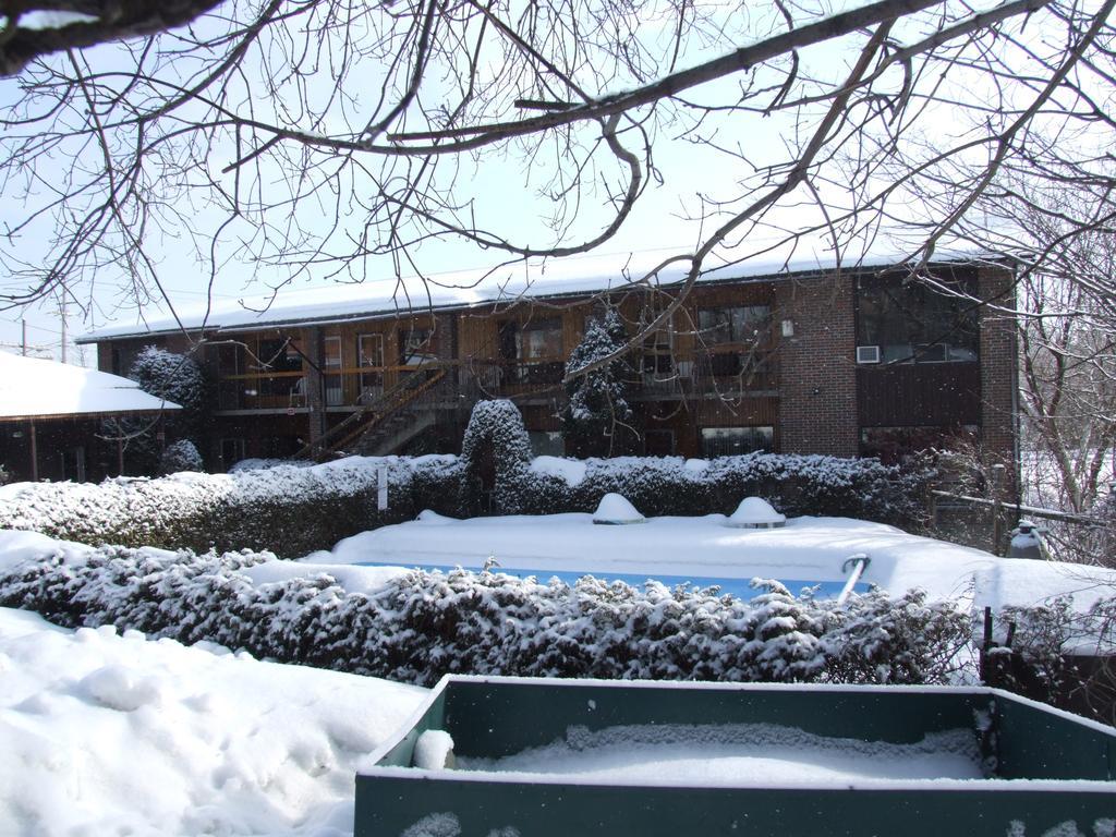 Motel Lennoxville Sherbrooke Extérieur photo