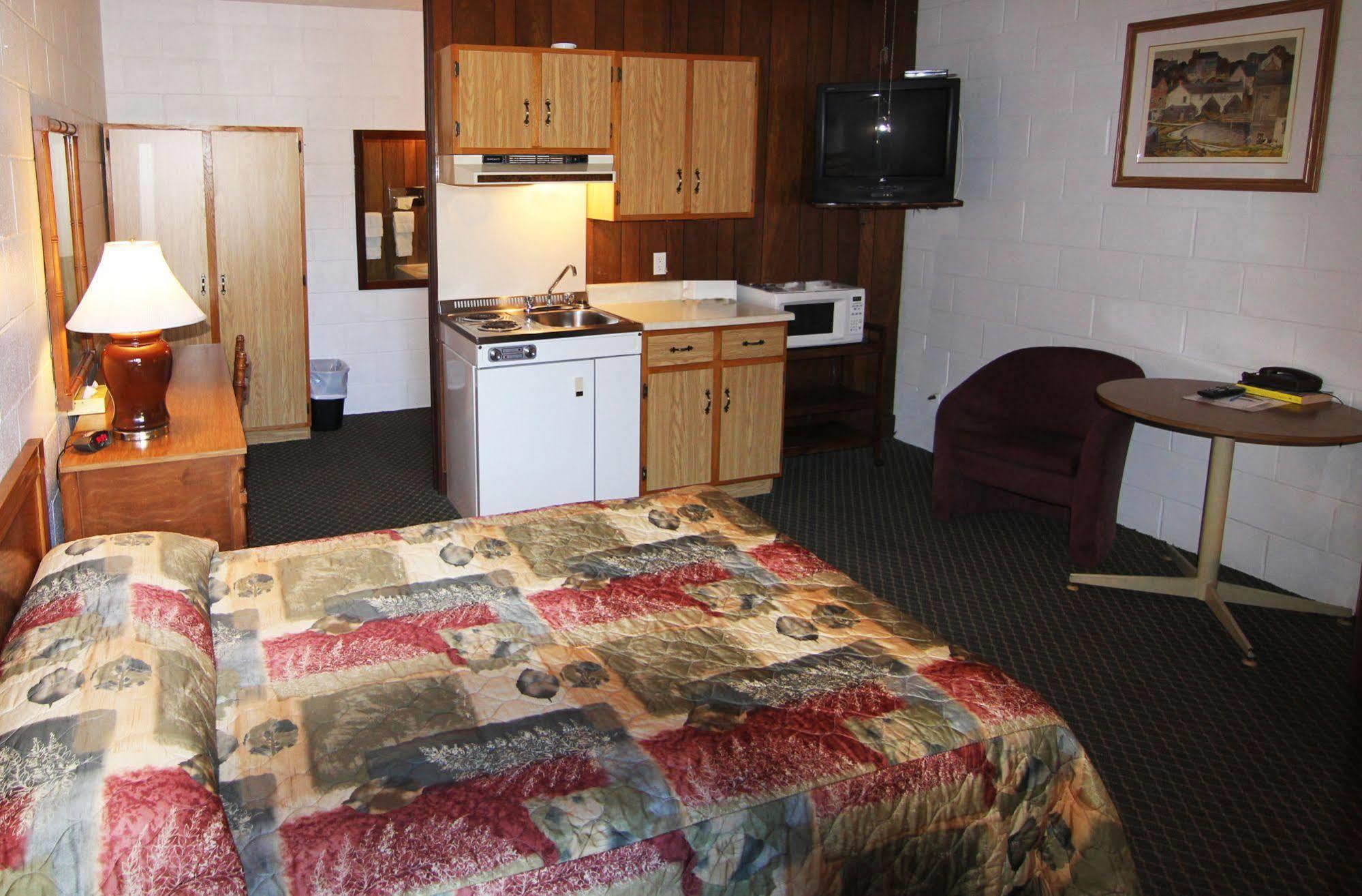 Motel Lennoxville Sherbrooke Extérieur photo